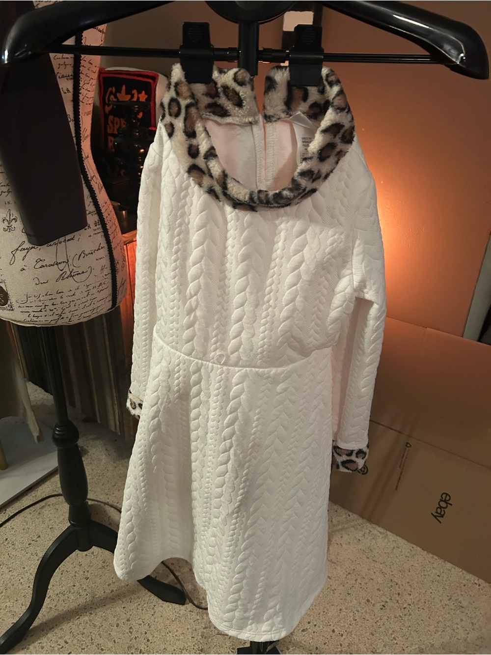 Sweet Heart Rose size 6x White Cable-Knit Coat with Leopard Trim